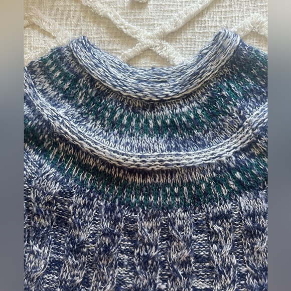 XS Hollister Knitted Sweater - Picture 4 of 6